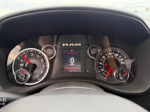 Used 2025 RAM 1500 Big Horn AWD/4WD image 10