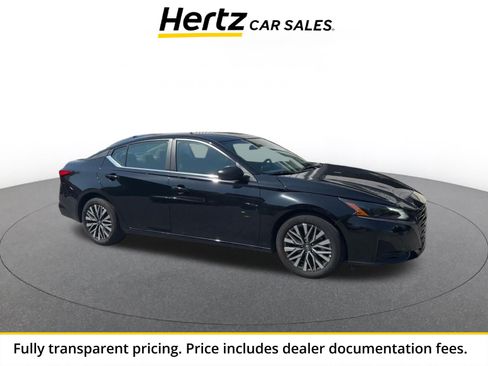 Used 2026 Nissan Altima 2.5 SV FWD image 1