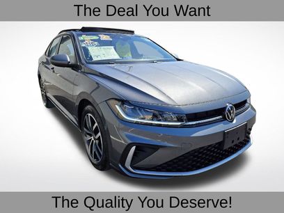 Used 2025 Volkswagen Jetta SE