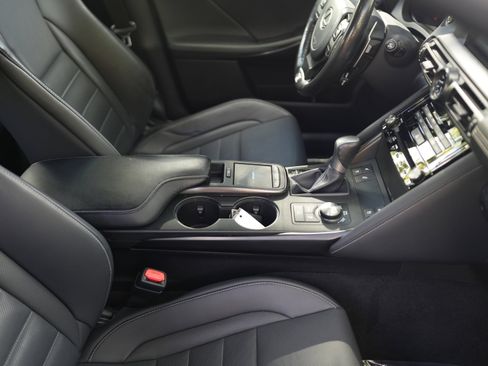 Used 2023 Lexus IS 350 F Sport image 18