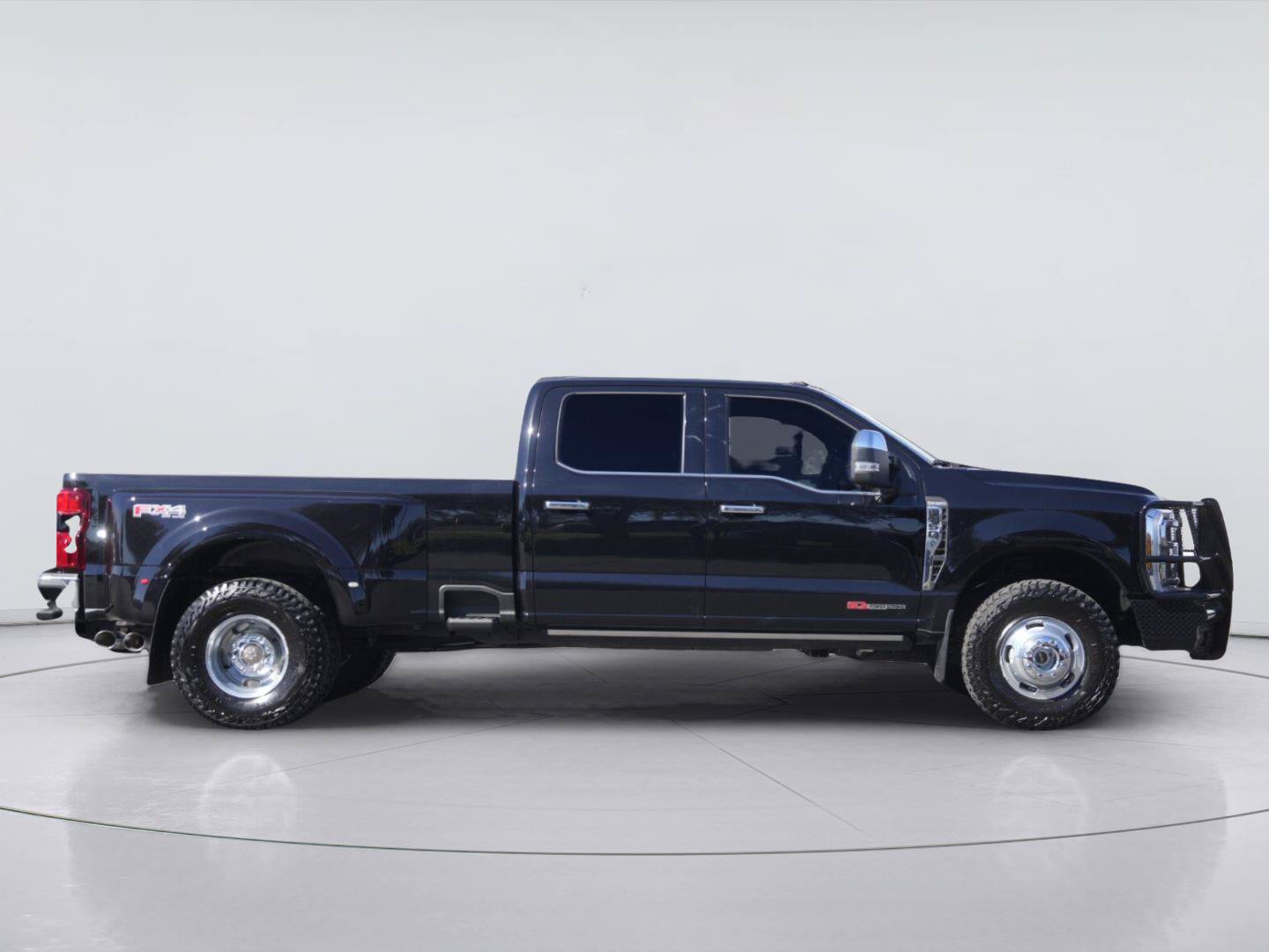 Used 2025 Ford F350 King Ranch w/ Chrome Package AWD/4WD image 5
