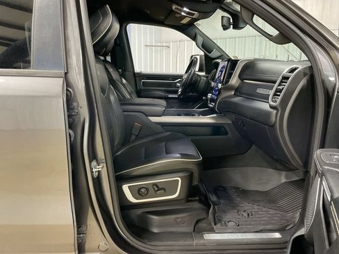 Used 2020 RAM 1500 Laramie w/ Sport Appearance Package AWD/4WD image 29