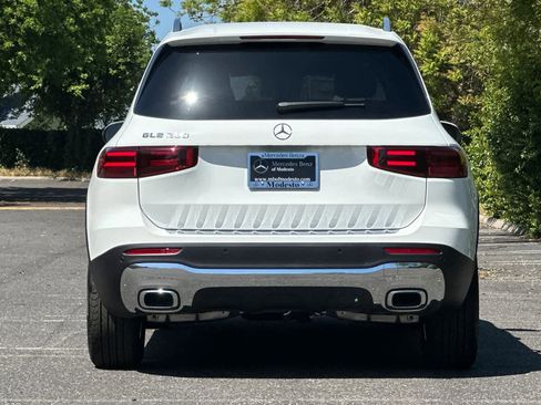 New 2026 Mercedes-Benz GLB 250 image 4