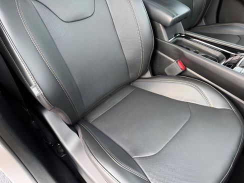 Used 2023 Jeep Compass Limited w/ Elite Group image 17