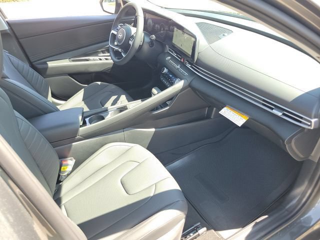 New 2026 Hyundai Elantra Limited FWD image 21