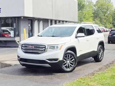 Used 2018 GMC Acadia SLT AWD/4WD image 2