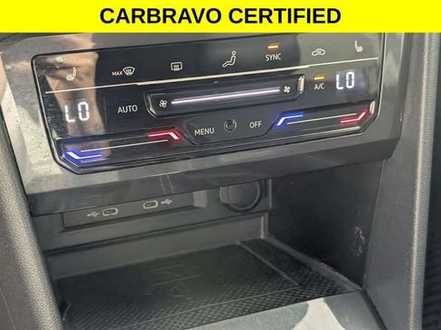 Used 2022 Volkswagen Tiguan SE AWD/4WD image 22