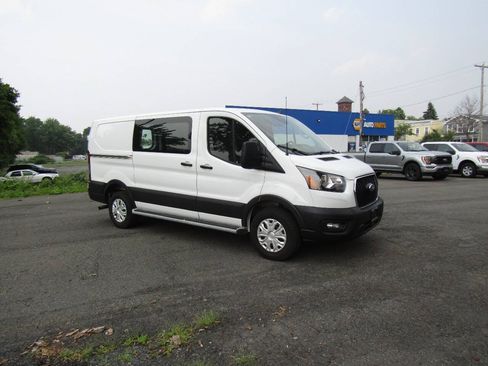 Used 2025 Ford Transit 250 Low Roof w/ Exterior Upgrade Package RWD image 8
