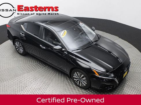 Used 2024 Nissan Altima 2.5 SV w/ SV Premium Package image 4