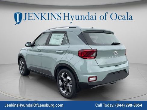 New 2026 Hyundai Venue SEL FWD image 7