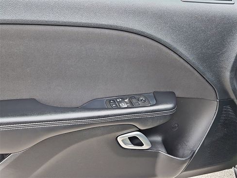 Certified 2022 Dodge Challenger R/T image 17