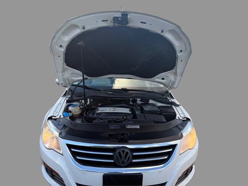 Used 2010 Volkswagen CC Luxury FWD image 13