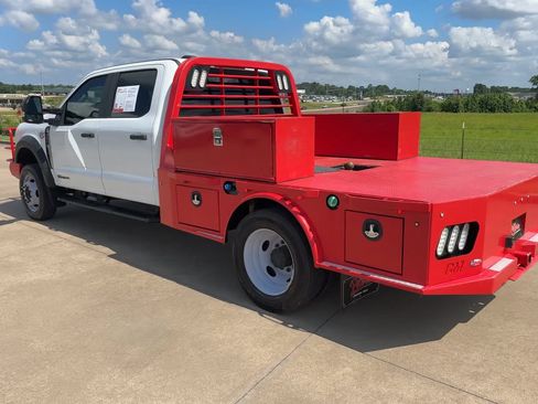 Used 2024 Ford F550 4x4 Crew Cab Super Duty image 3