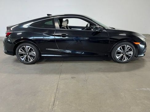 Used 2016 Honda Civic EX-T image 2