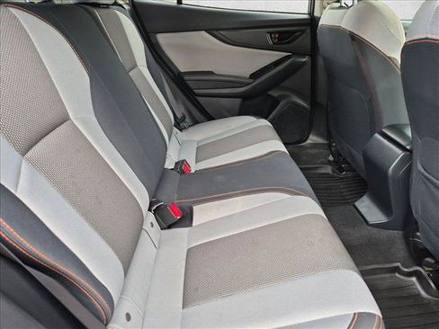 Used 2021 Subaru Crosstrek 2.0i Premium w/ Moonroof Package AWD/4WD image 19