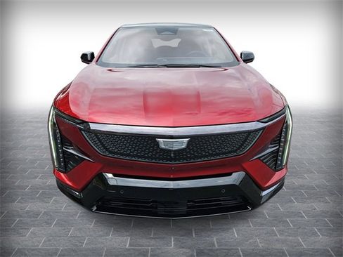 New 2025 Cadillac Optiq Sport 2 w/ LPO, Floor Liner Package image 5