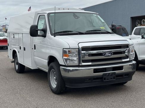New 2026 Ford E-350 and Econoline 350 Super Duty w/ Power Equipment Group RWD image 2
