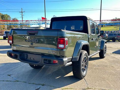 Certified 2021 Jeep Gladiator Sport image 5