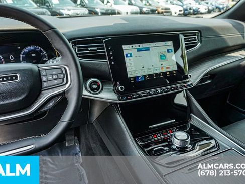 Used 2023 Jeep Wagoneer Series II image 35