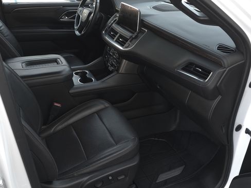 Used 2021 Chevrolet Suburban High Country image 48