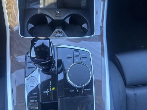 Used 2022 BMW X5 sDrive40i w/ Parking Assistance Package image 30