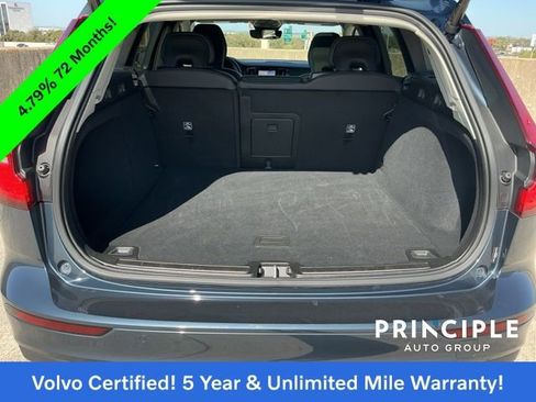 Certified 2025 Volvo V60 B5 Cross Country Plus image 34