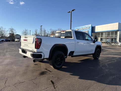 Used 2024 GMC Sierra 2500 AT4 w/ AT4 Premium Plus Package image 6