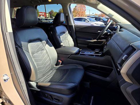 Certified 2024 Nissan Pathfinder Platinum w/ Cargo Package image 13