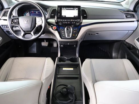 Used 2019 Honda Odyssey Elite image 16