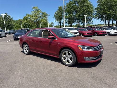 Used 2015 Volkswagen Passat 1.8T S FWD image 7