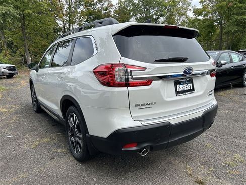 New 2025 Subaru Ascent Limited image 6