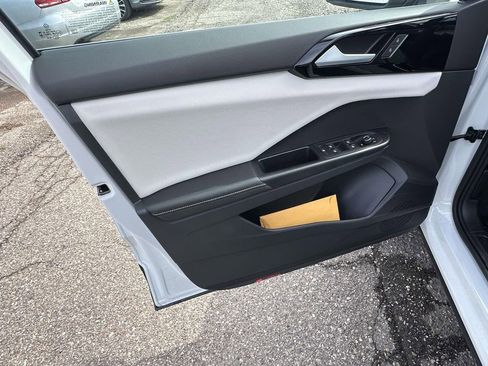New 2026 Volkswagen Taos S AWD/4WD image 10