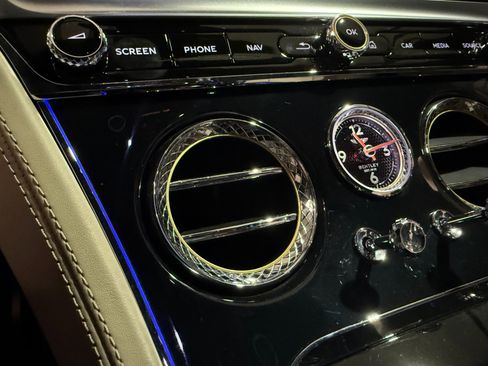 Used 2020 Bentley Continental GT V8 AWD/4WD image 47