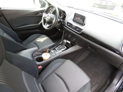 Used 2016 MAZDA MAZDA3 i Sport w/ Preferred Equipment Package FWD image 14