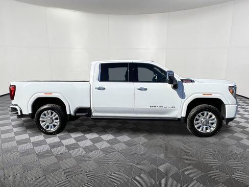 Used 2022 GMC Sierra 3500 Denali w/ Denali Ultimate Package AWD/4WD image 7