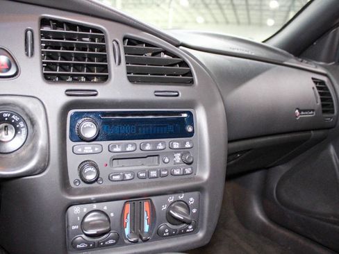 Used 2003 Chevrolet Monte Carlo SS w/ Preferred Equipment Group image 14