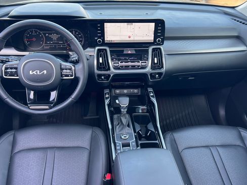 Used 2022 Kia Sorento SX image 13