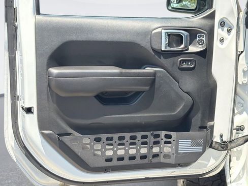 Used 2018 Jeep Wrangler Unlimited Sport S AWD/4WD image 18