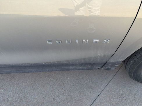 Used 2024 Chevrolet Equinox LT w/ LPO, Floor Liner Package FWD image 8