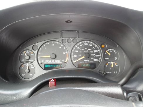 Used 2003 Chevrolet S10 Pickup LS AWD/4WD image 15