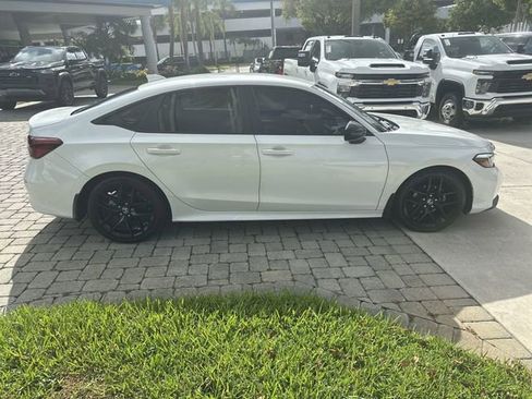Used 2025 Honda Civic Sport image 18