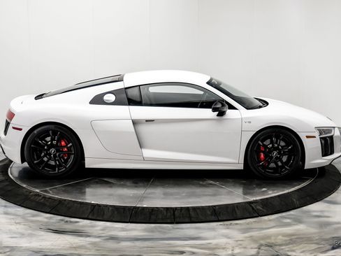 Used 2018 Audi R8 V10 image 26