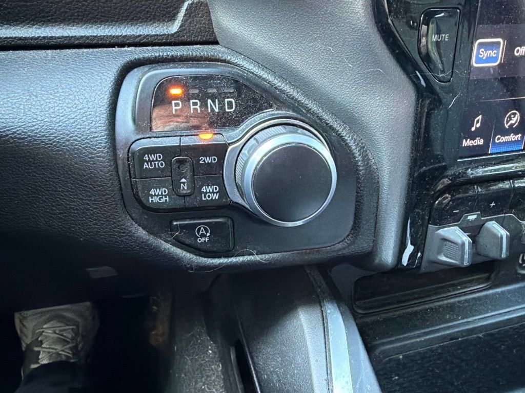 Used 2024 RAM 1500 Big Horn AWD/4WD image 14