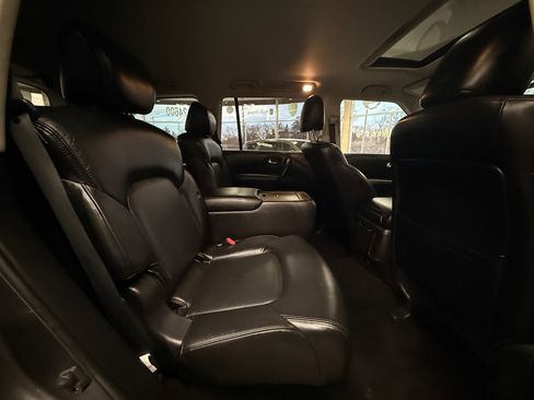 Used 2023 Nissan Armada SL w/ Captain's Chairs Package image 32