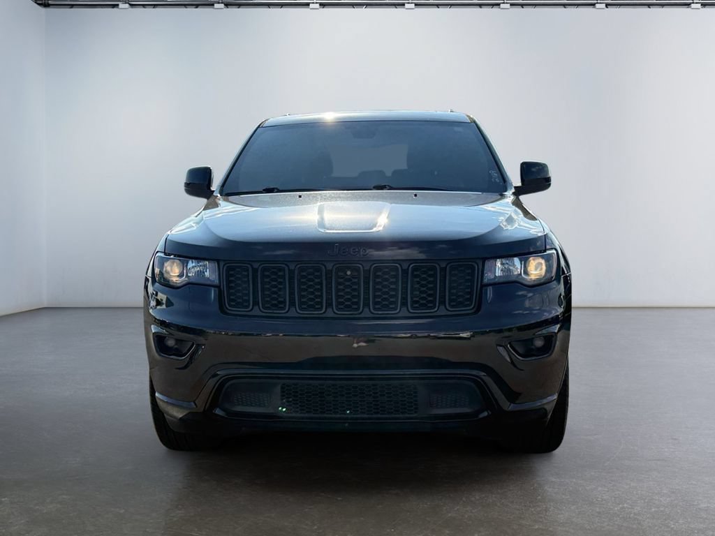 Used 2021 Jeep Grand Cherokee Laredo X AWD/4WD image 8
