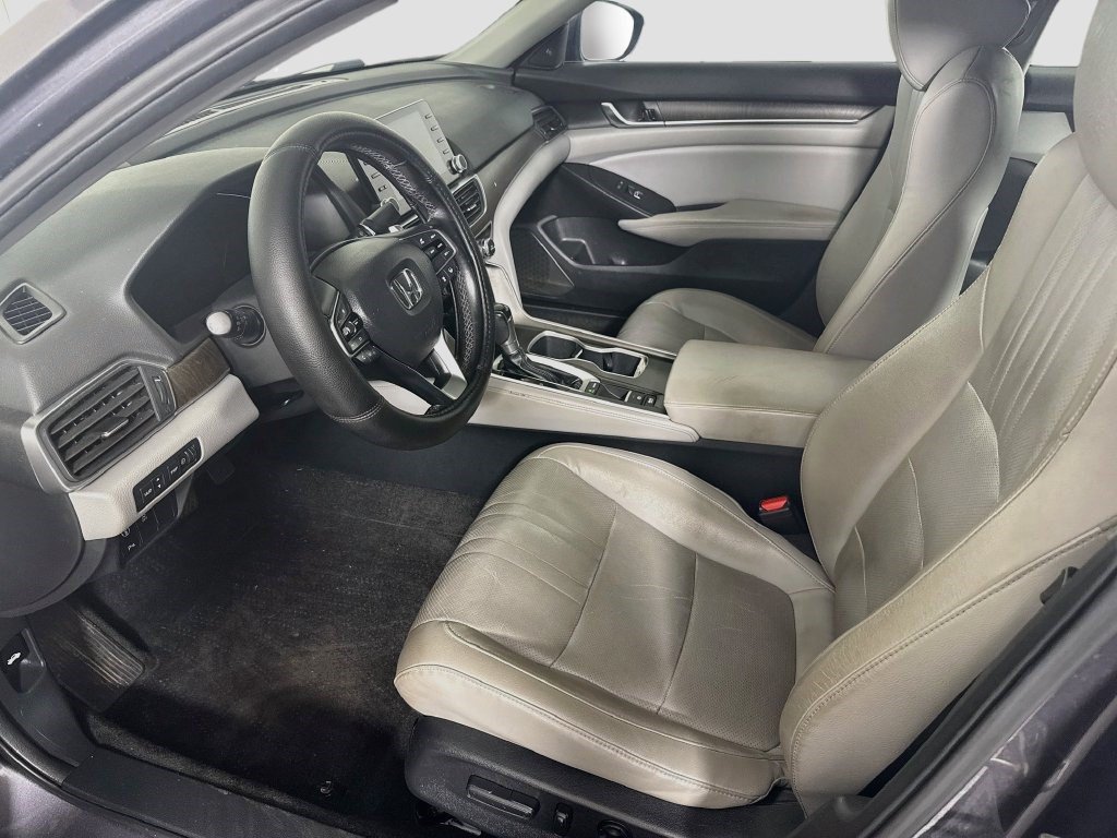 Used 2018 Honda Accord Touring image 22