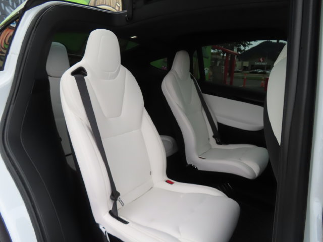 Used 2020 Tesla Model X Long Range AWD/4WD image 31