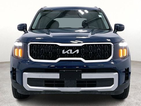 Used 2024 Kia Telluride EX w/ EX Captain's Chair Package image 5