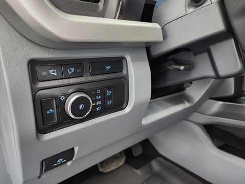 Used 2024 Ford F350 XLT w/ XLT Premium Package image 45