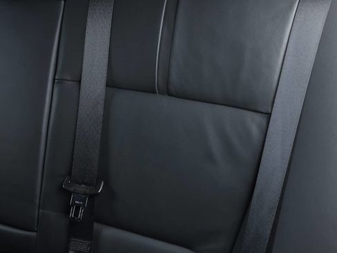 Used 2011 BMW M3 Sedan image 89